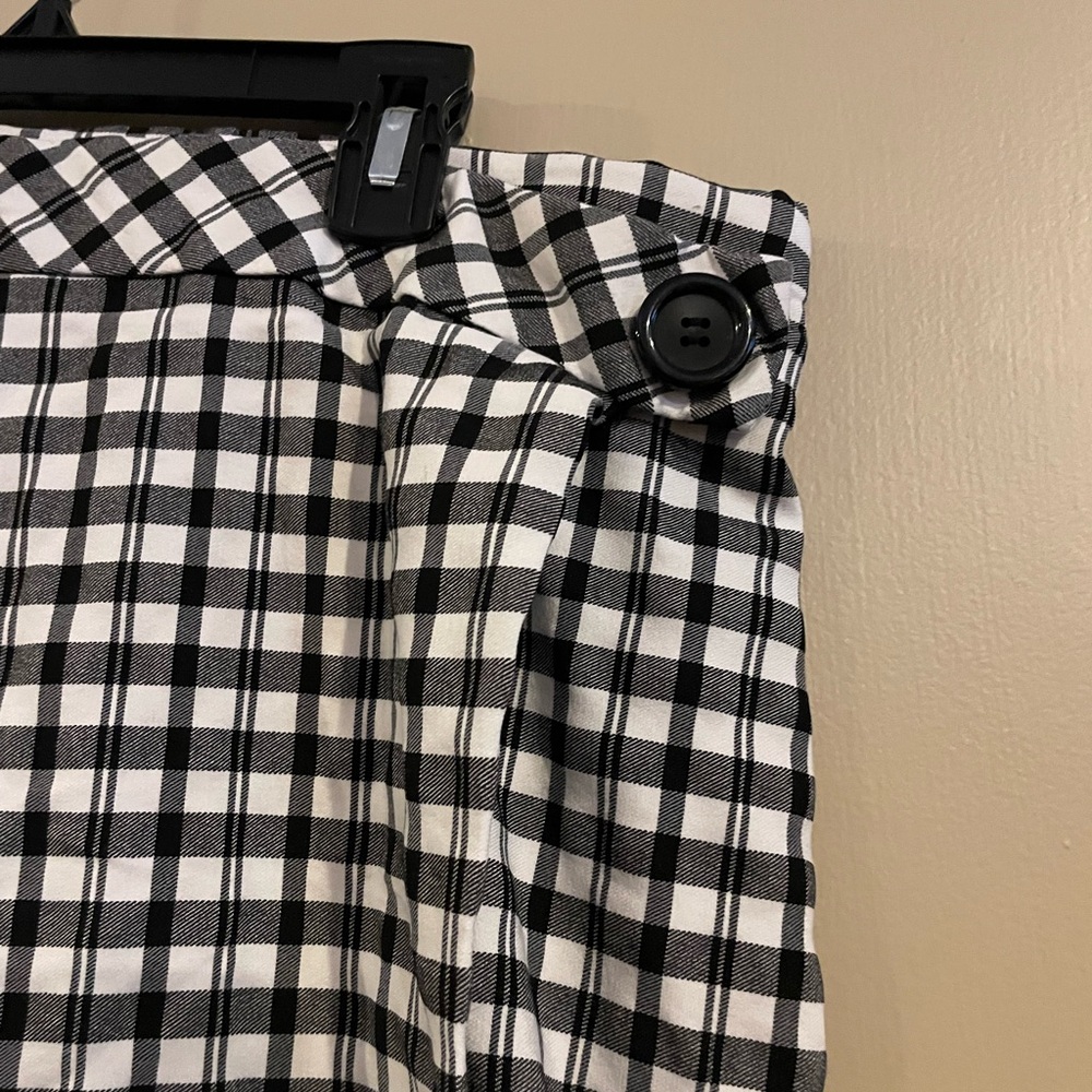 Skort - Picture 2 of 3